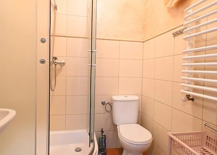 Babilon I Studia Rum i privatbostad Bobolin